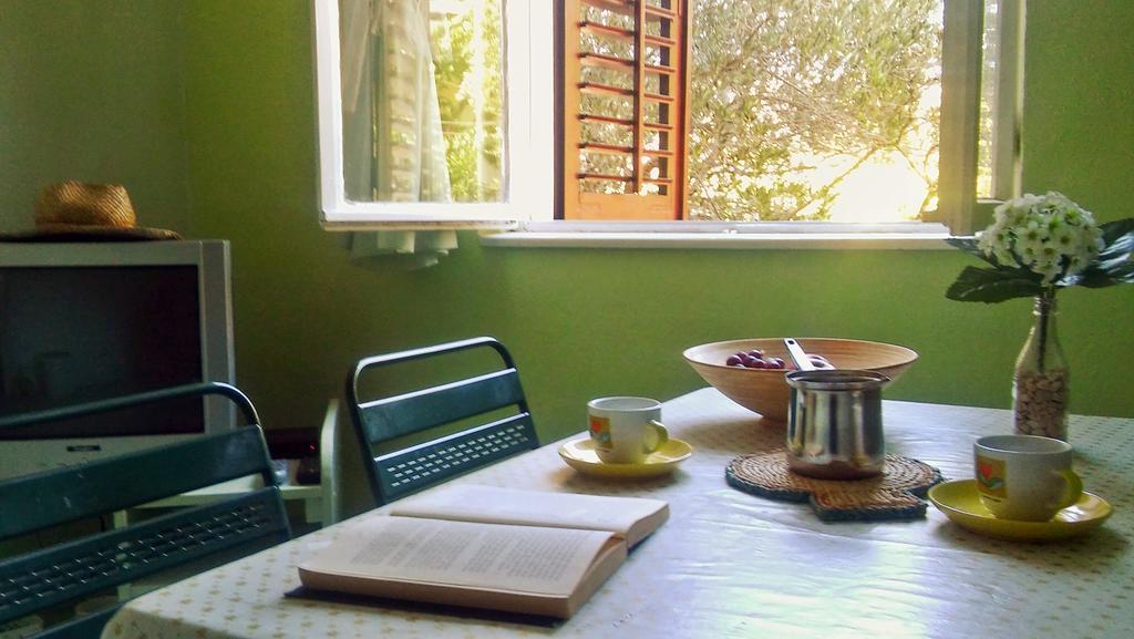 Apartmani Conar Drvenik Veli Exterior photo
