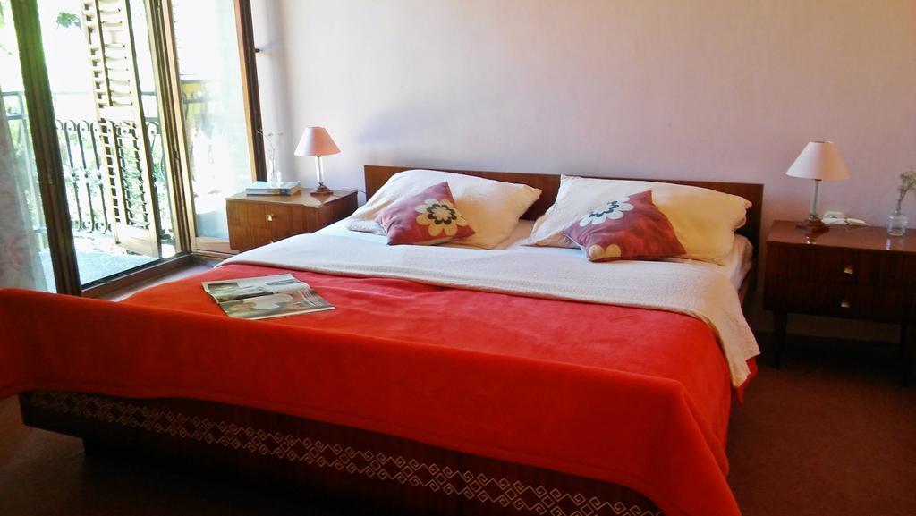 Apartmani Conar Drvenik Veli Exterior photo