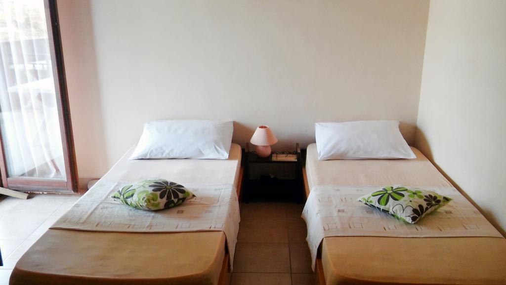 Apartmani Conar Drvenik Veli Exterior photo