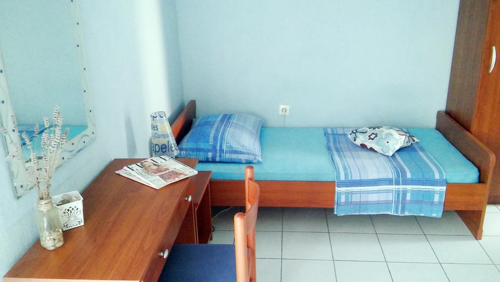 Apartmani Conar Drvenik Veli Exterior photo