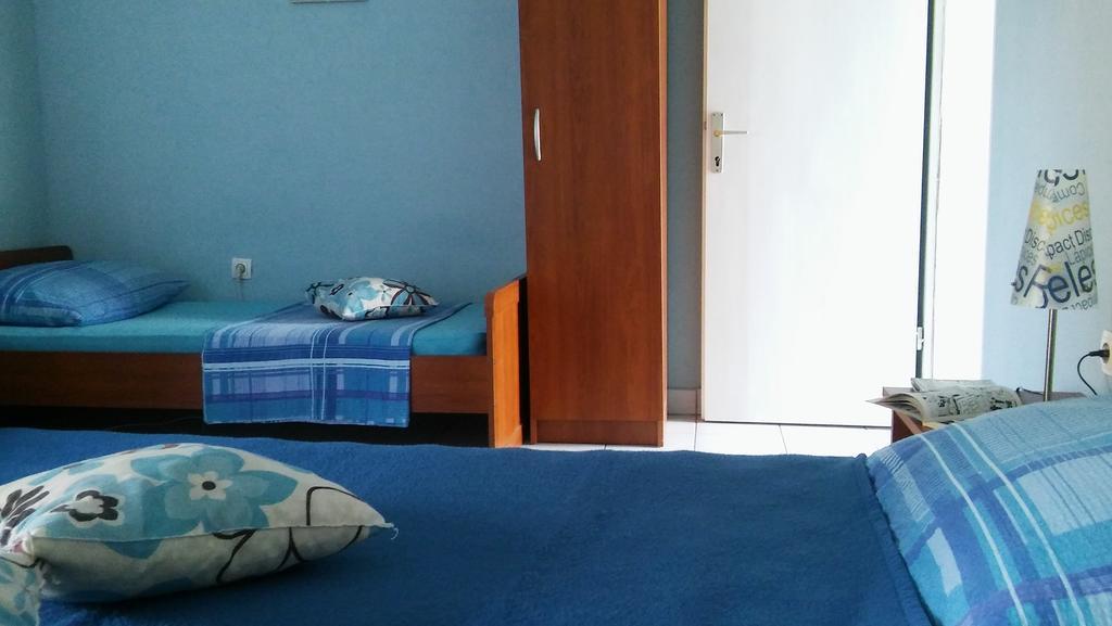 Apartmani Conar Drvenik Veli Exterior photo